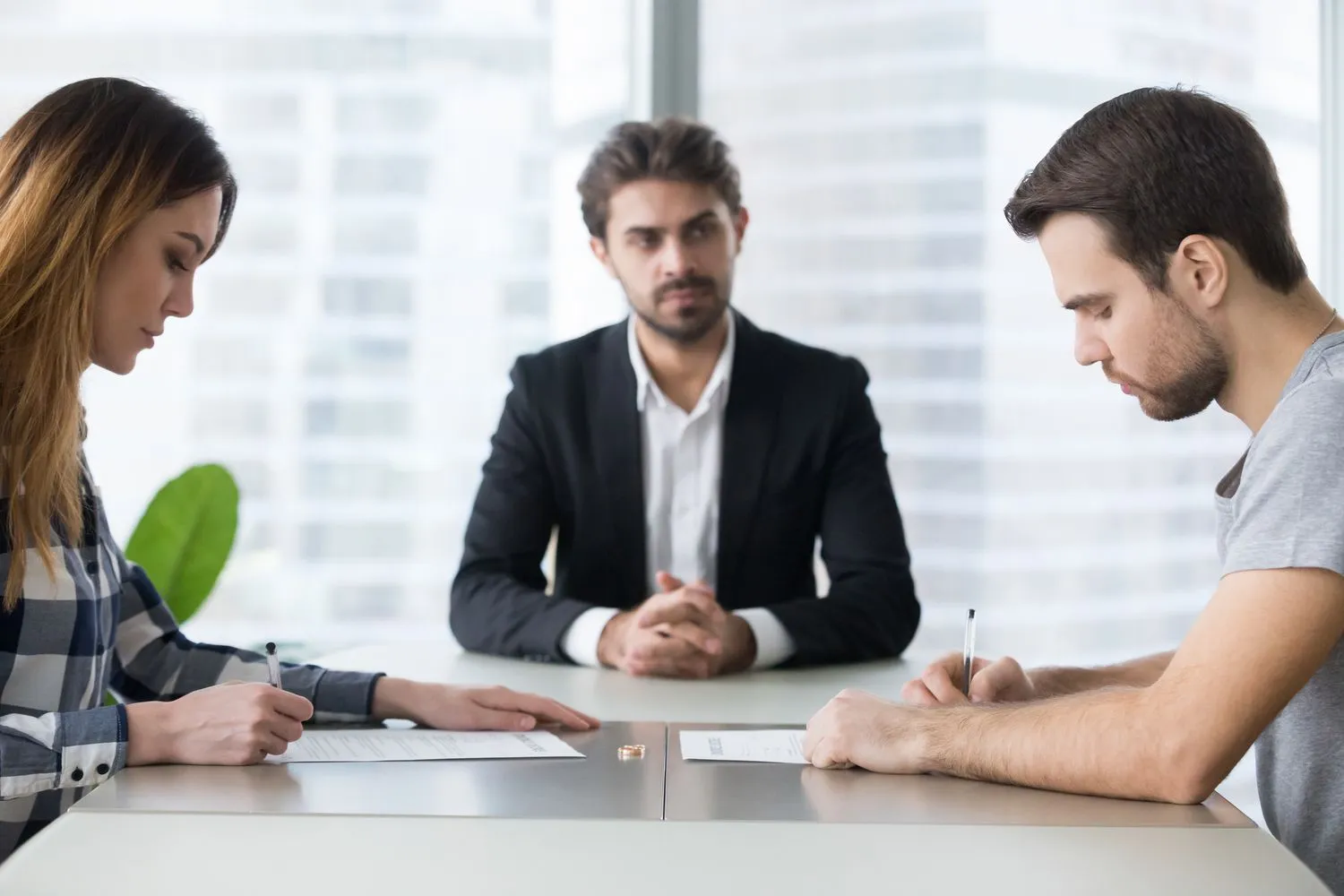 How EH Mediation Guides Couples Toward Fair and Balanced Outcomes Kingston upon Thames